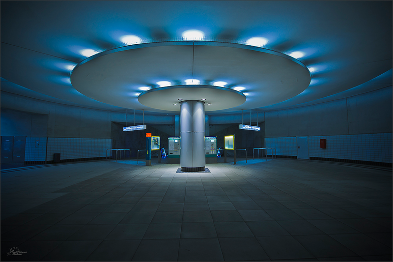 Illustration for article titled Eye-Poppingly Gorgeous Underground Stations from Around The World